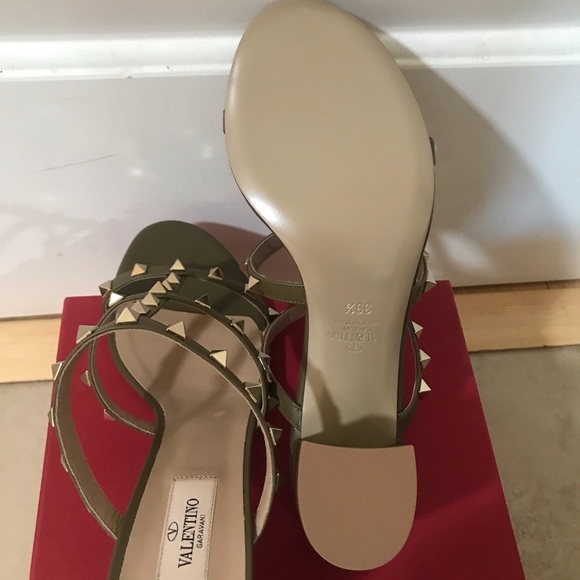 Valentino Garavani Rockstud Caged Slide Sandals - Picture 9 of 10